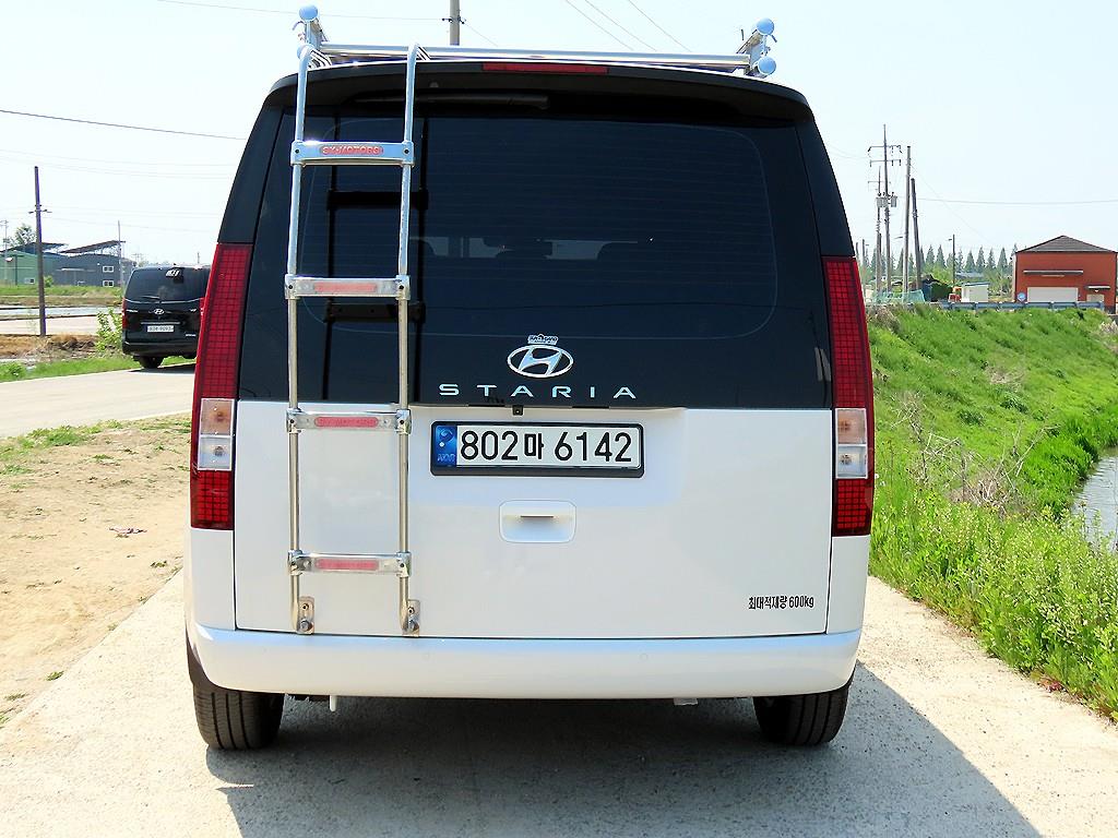 HYUNDAI Staria - Vista 4