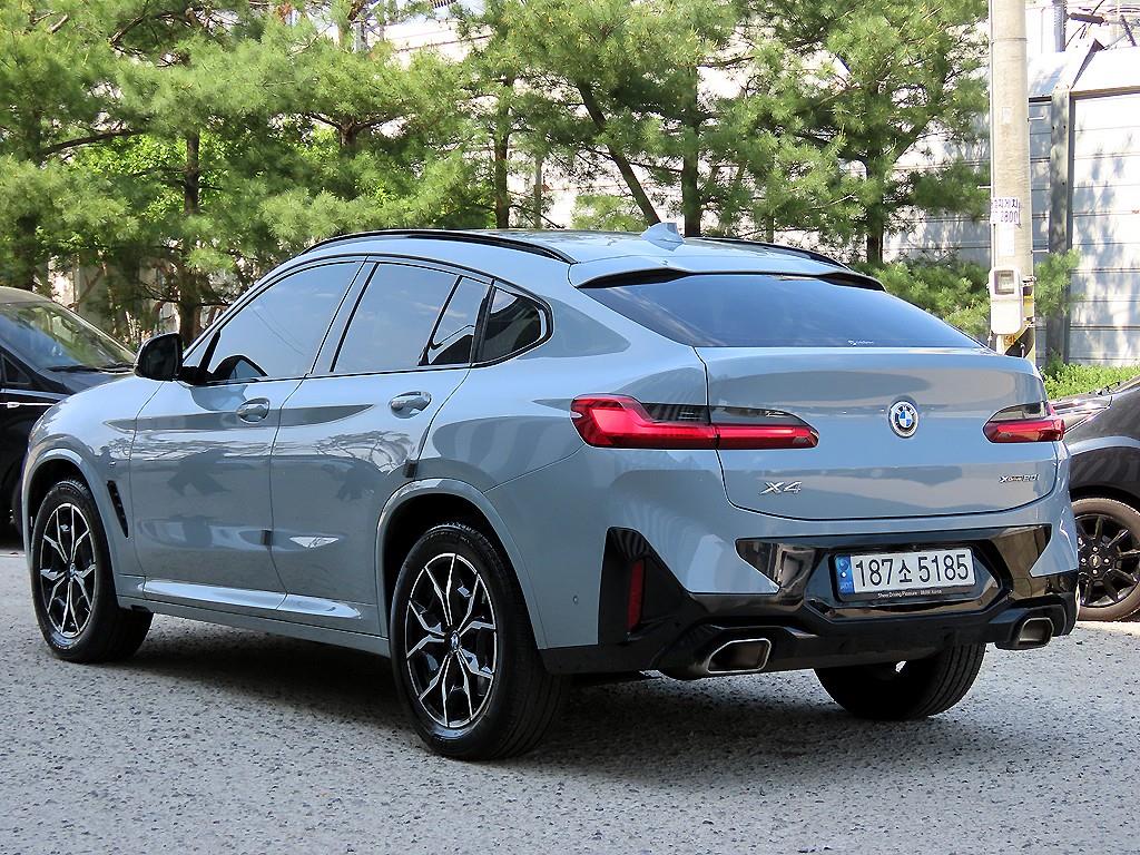 BMW X4 - Vista 3