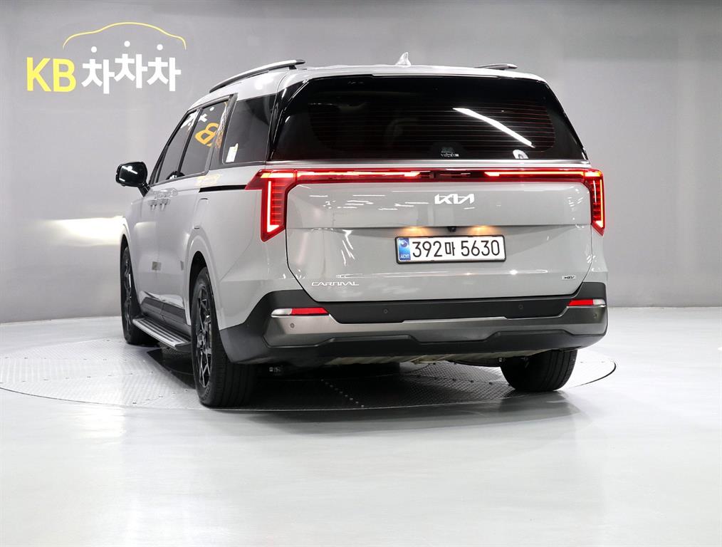 KIA Carnival - Vista 4