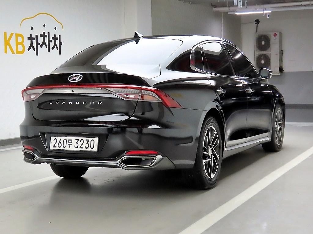HYUNDAI Grandeur - Vista 4