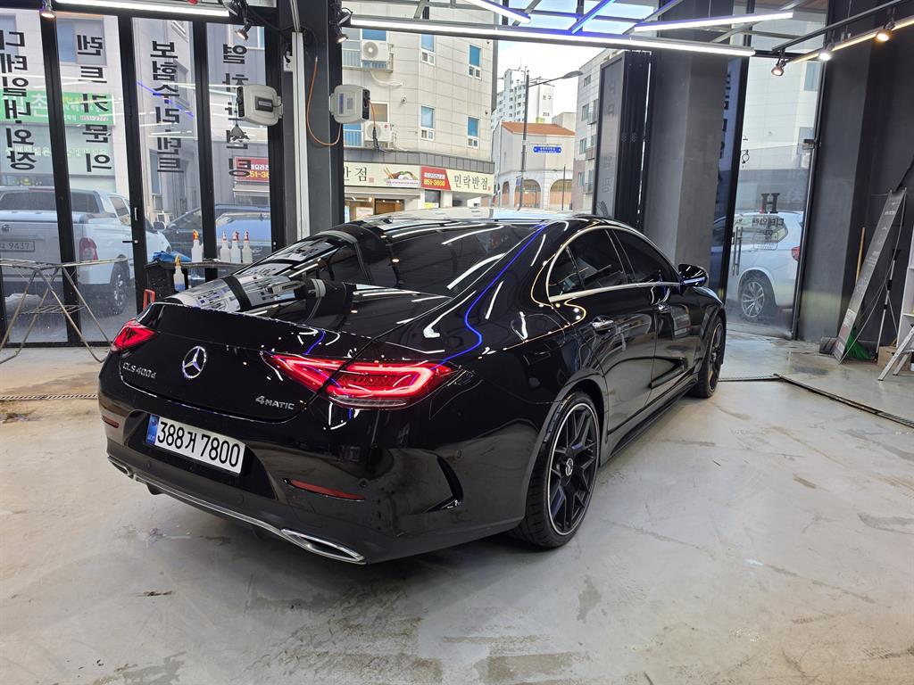 Mercedes Benz CLS Class - Vista 4