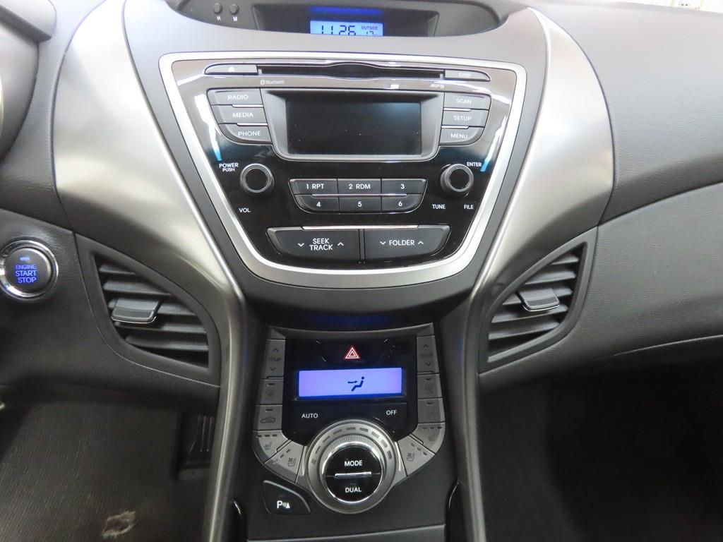 HYUNDAI Avante - Vista 11