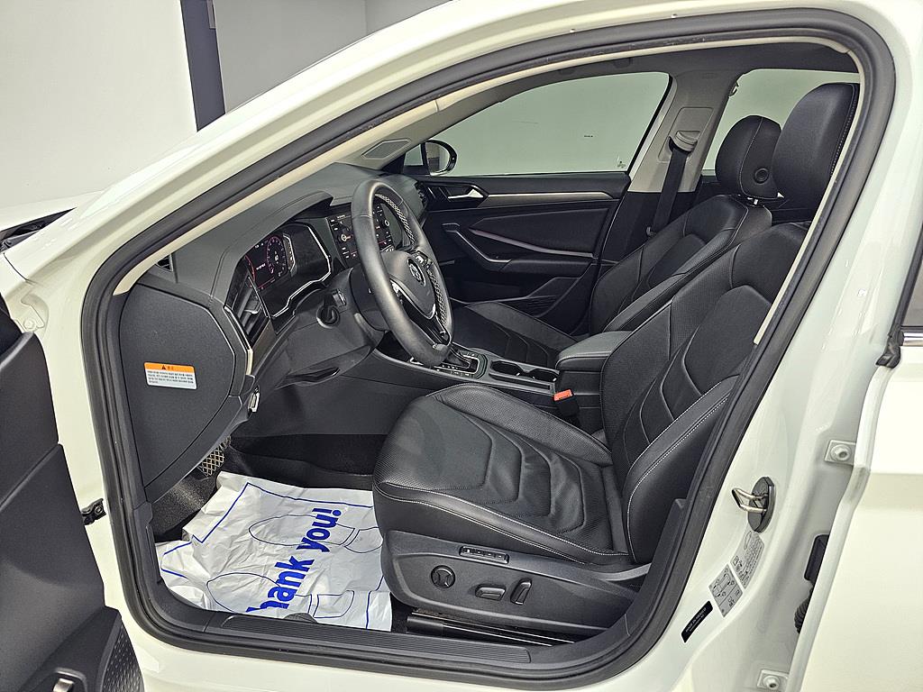 Volkswagen Jetta - Vista 8