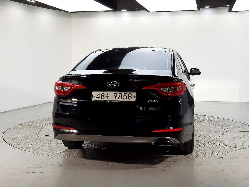 HYUNDAI Sonata - Vista 3