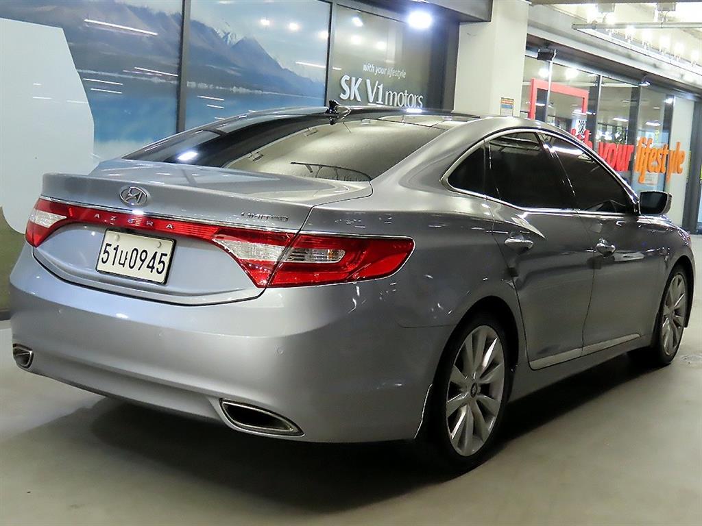HYUNDAI Grandeur - Vista 4