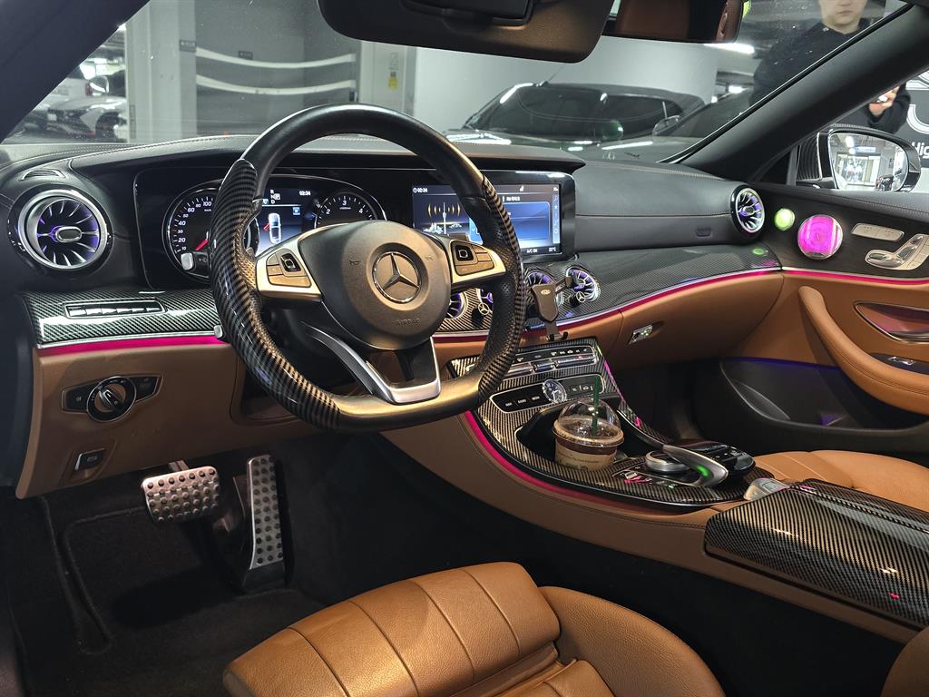 Mercedes Benz E class - Vista 7