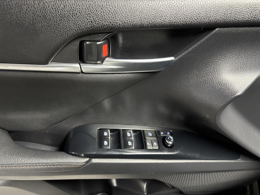 Toyota Camry - Vista 11