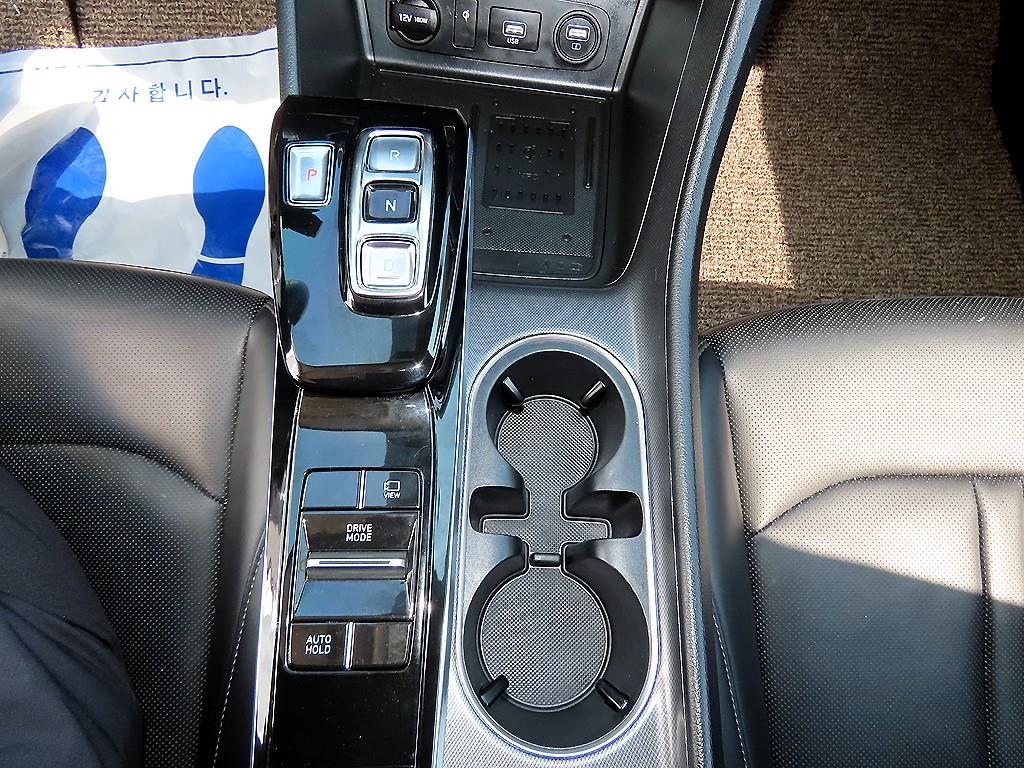 HYUNDAI Sonata - Vista 10