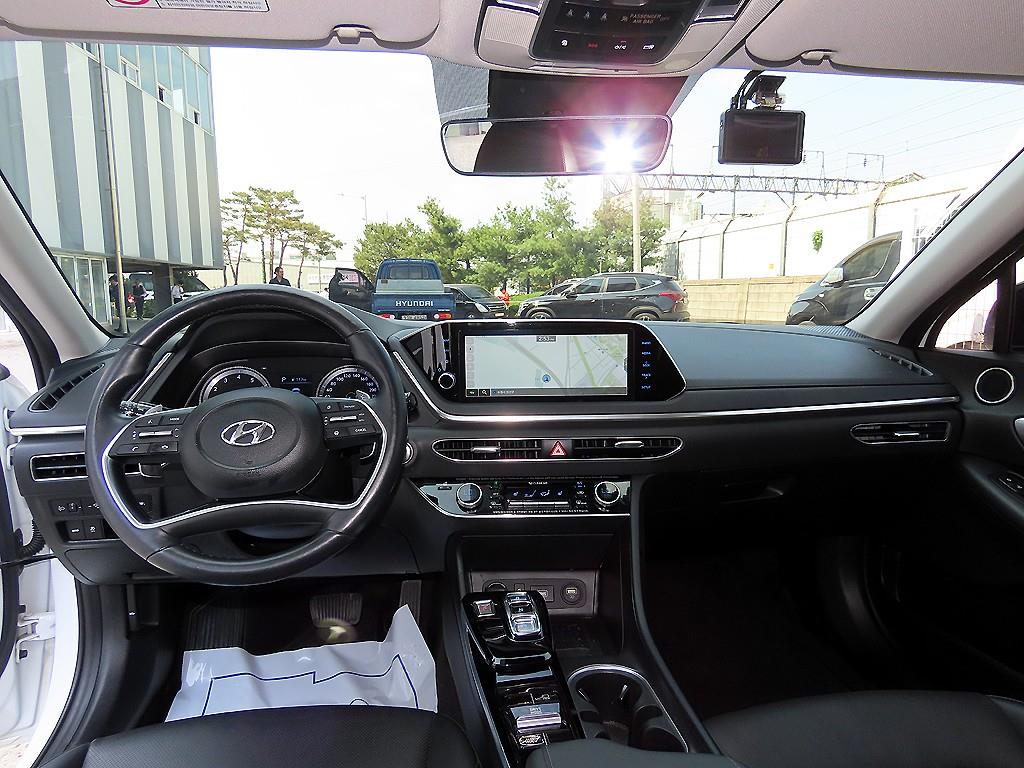 HYUNDAI Sonata - Vista 7
