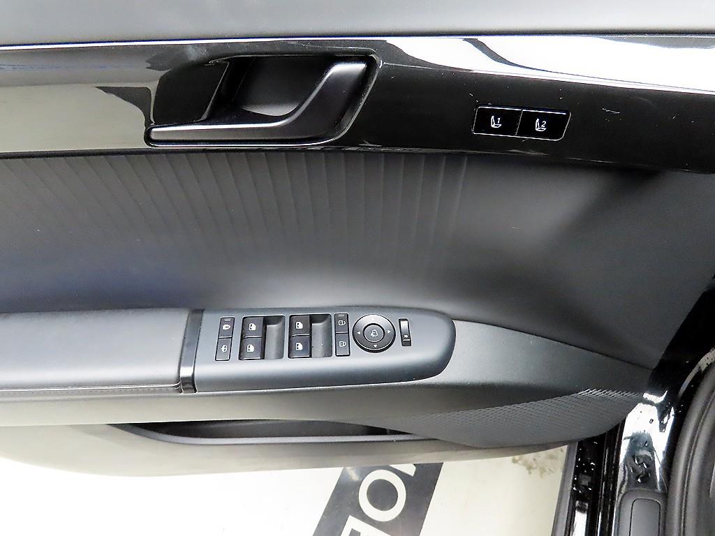 HYUNDAI Grandeur - Vista 11
