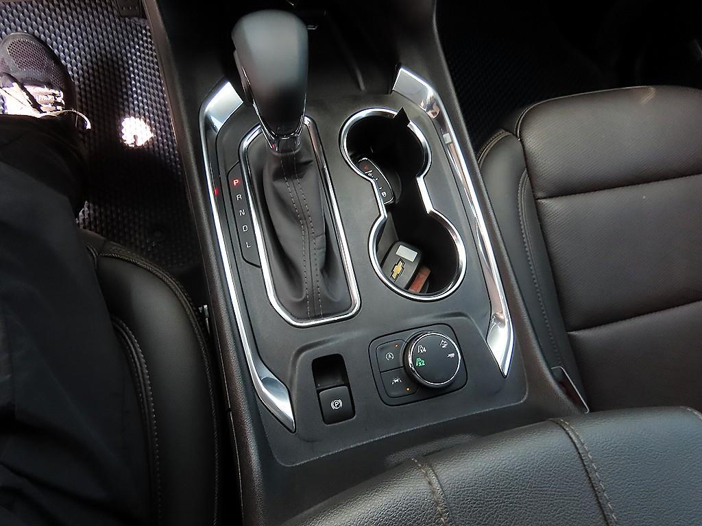 Chevrolet Travers - Vista 10