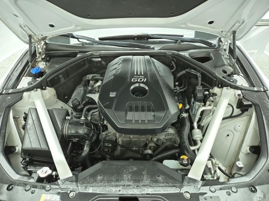 Genesis G70 - Vista 5