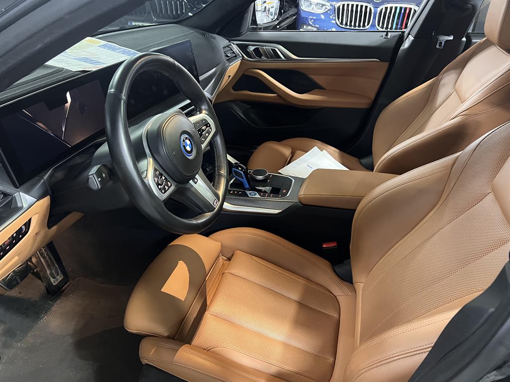 BMW i4 - Vista 10
