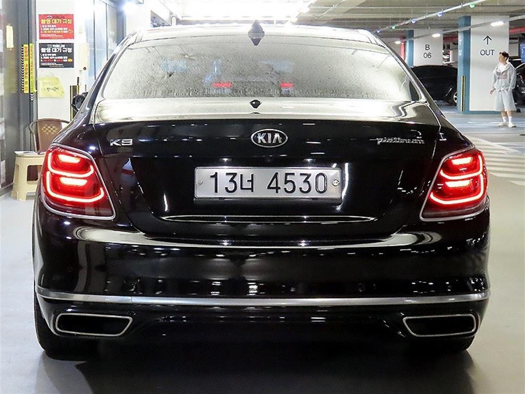 KIA K9 - Vista 5