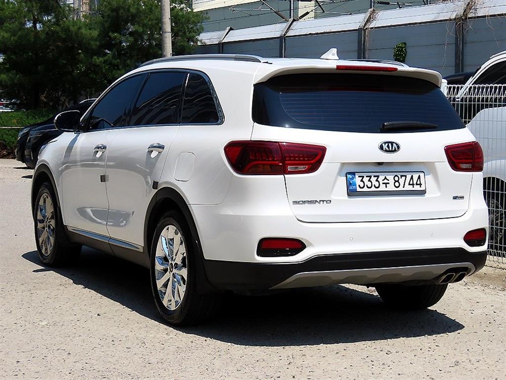 KIA Sorento - Vista 3