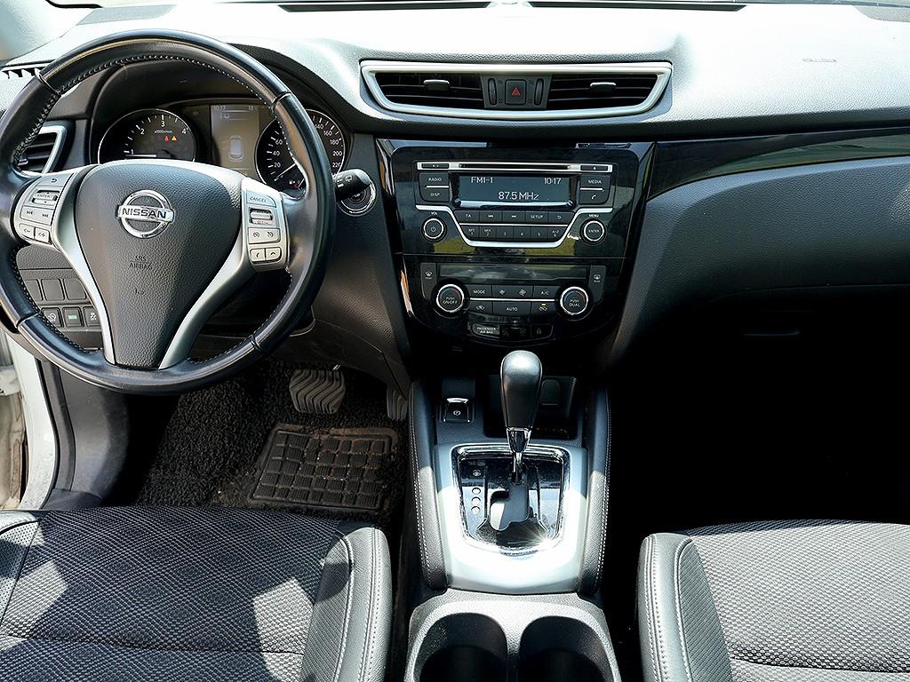 Nissan Cashkai - Vista 9