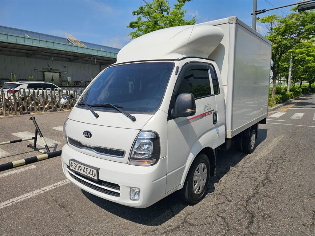 Small Truck Normal Box(High Deck) 2020 Blanco - Importación desde Corea - HF Imports Iquique - Foto 1