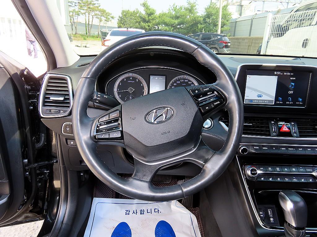 HYUNDAI Grandeur - Vista 8