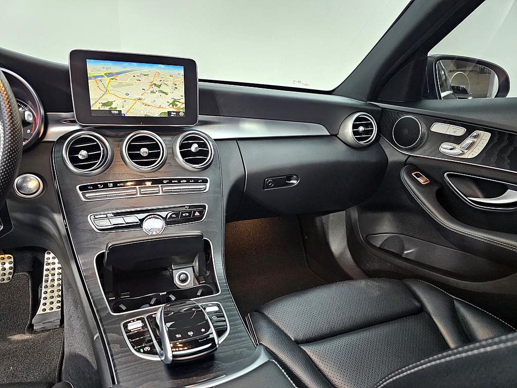 Mercedes Benz C Class - Vista 10