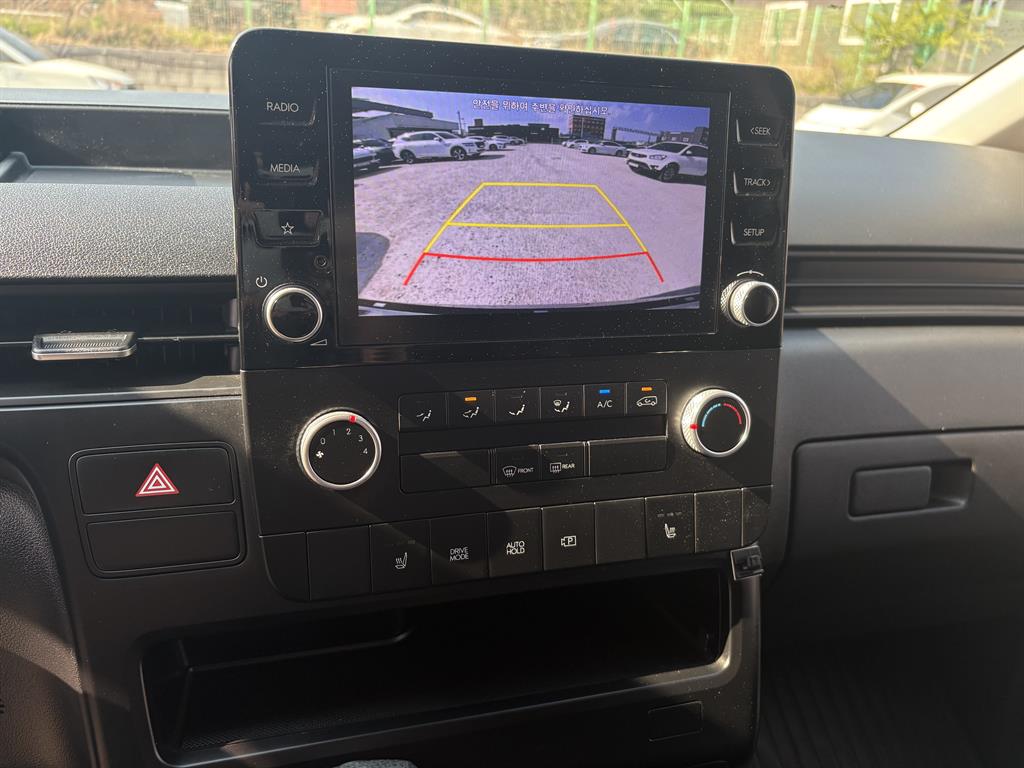 HYUNDAI Staria - Vista 11