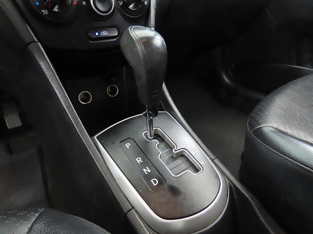 HYUNDAI Accent - Vista 9