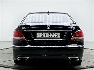 HYUNDAI Equus - Vista 6