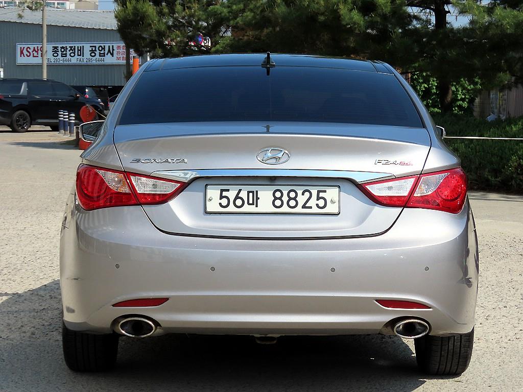 HYUNDAI Sonata - Vista 4