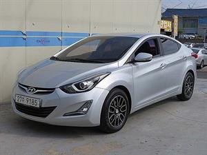 HYUNDAI Avante - Vista 4