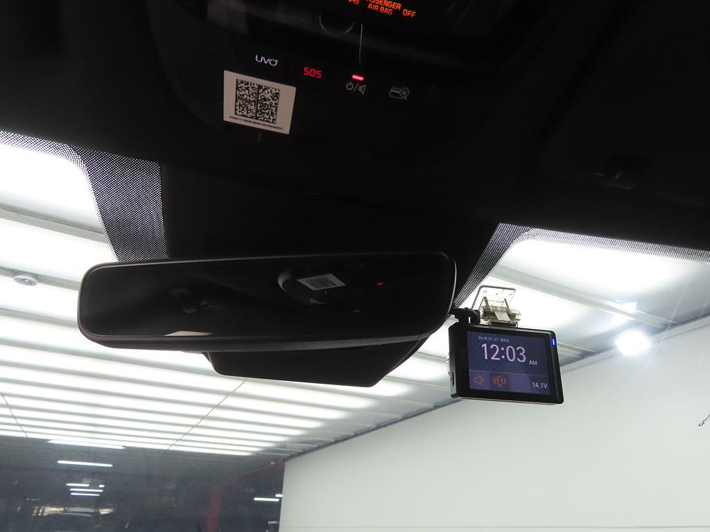 KIA K5 - Vista 12