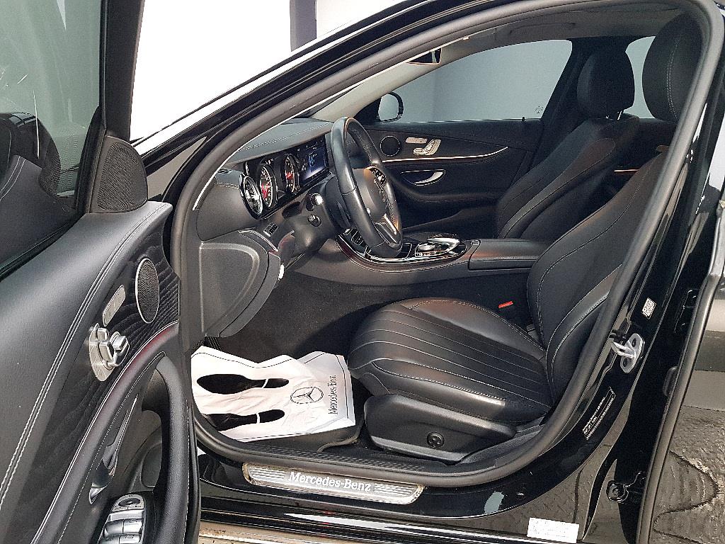 Mercedes Benz E class - Vista 8