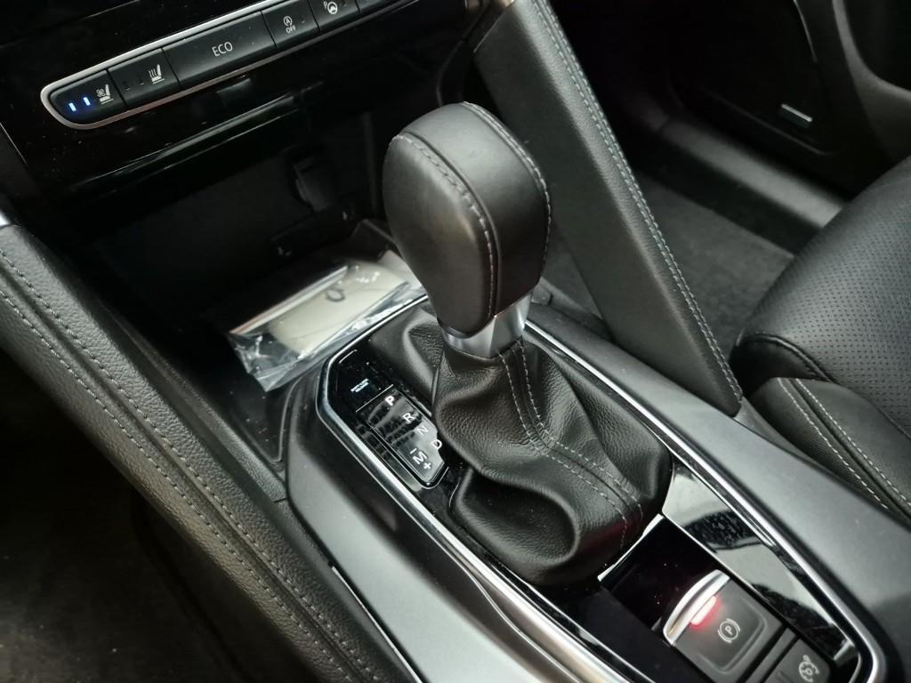 SAMSUNG QM6 2020 Blanco - Importación desde Corea - HF Imports Iquique - Foto 13