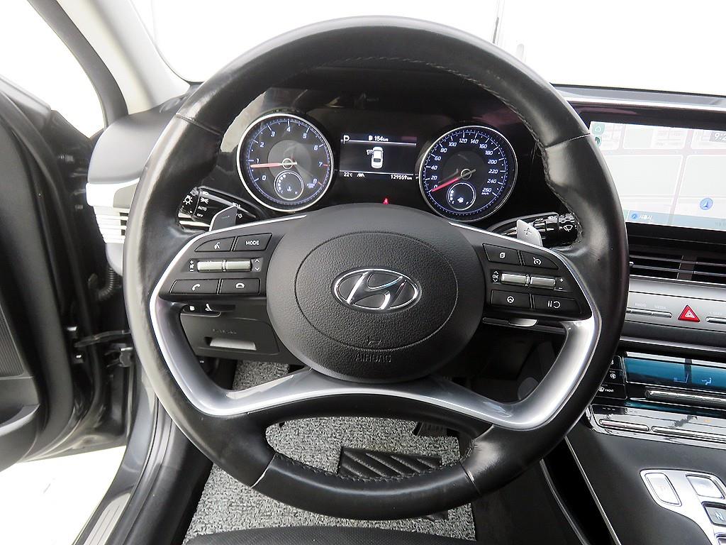 HYUNDAI Grandeur - Vista 9