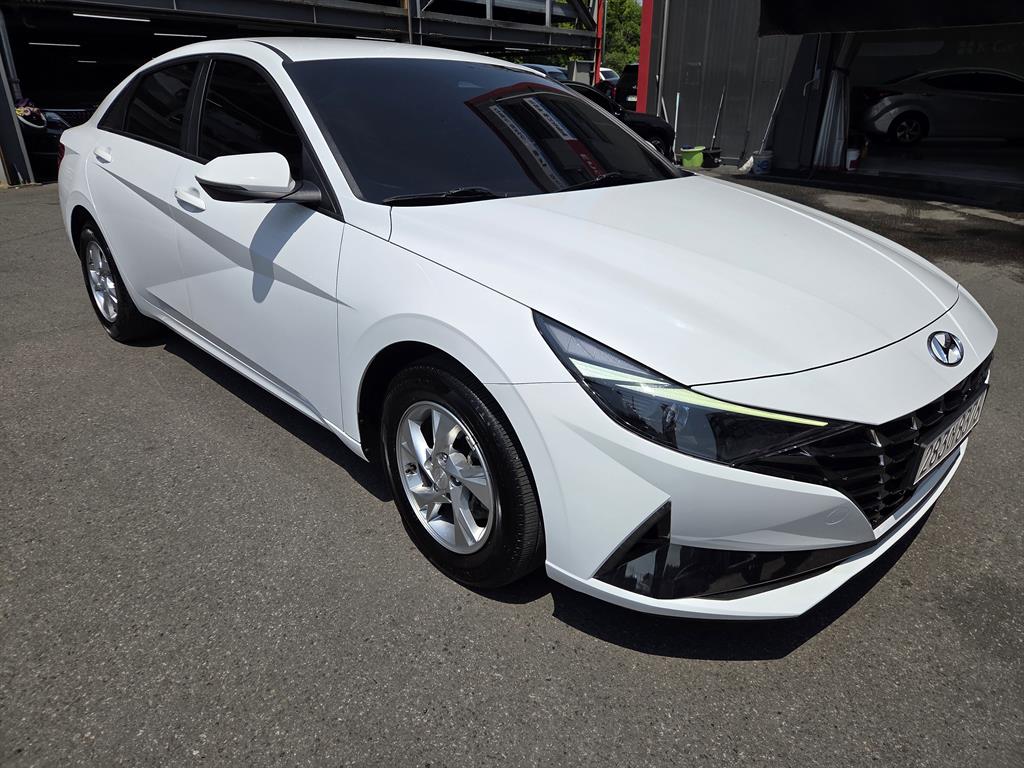 HYUNDAI Avante - Vista 6