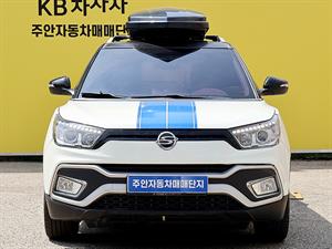 Ssangyong Tivoli - Vista 2