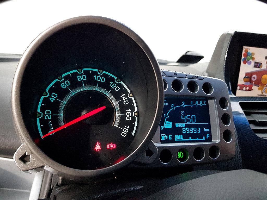 Chevrolet Spark - Vista 6