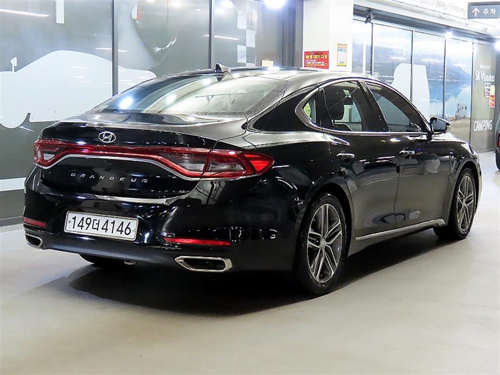 HYUNDAI Grandeur - Vista 4