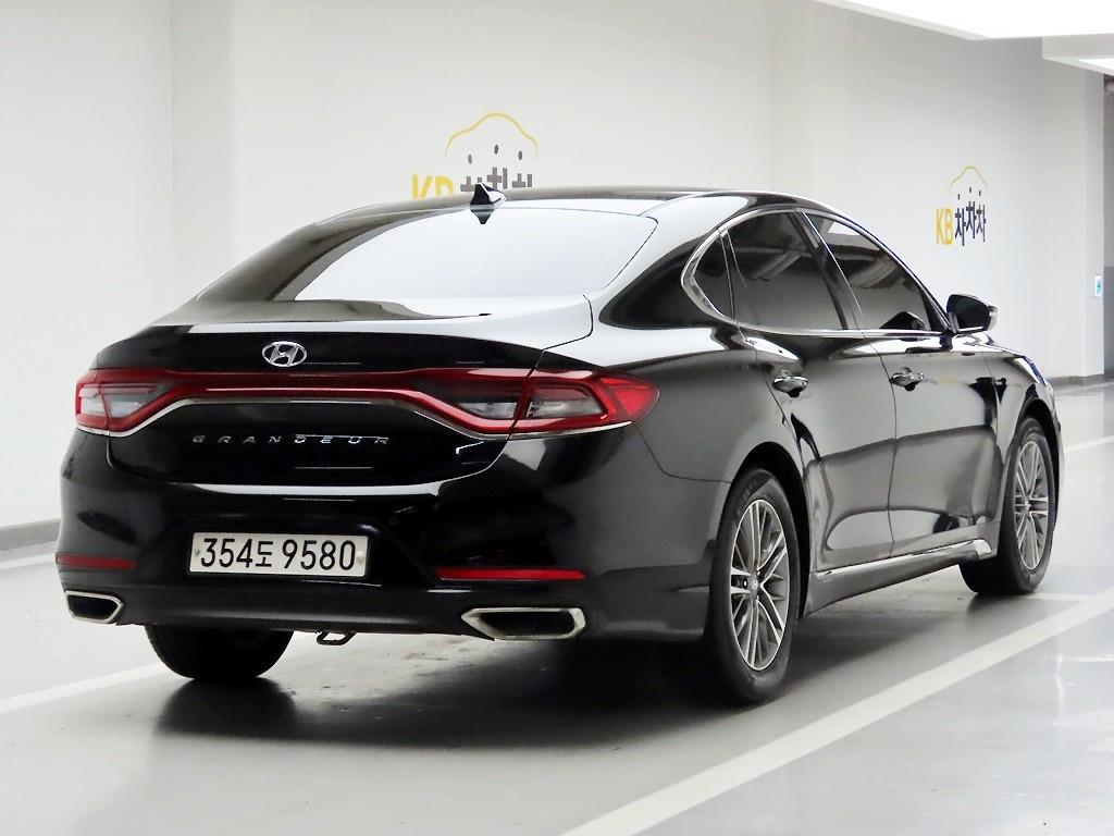 HYUNDAI Grandeur - Vista 4