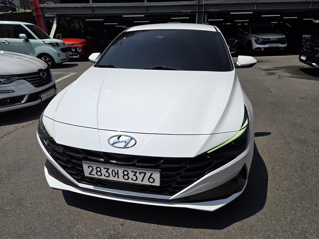 HYUNDAI Avante 2021 Blanco - Importación desde Corea - HF Imports Iquique - Foto 1