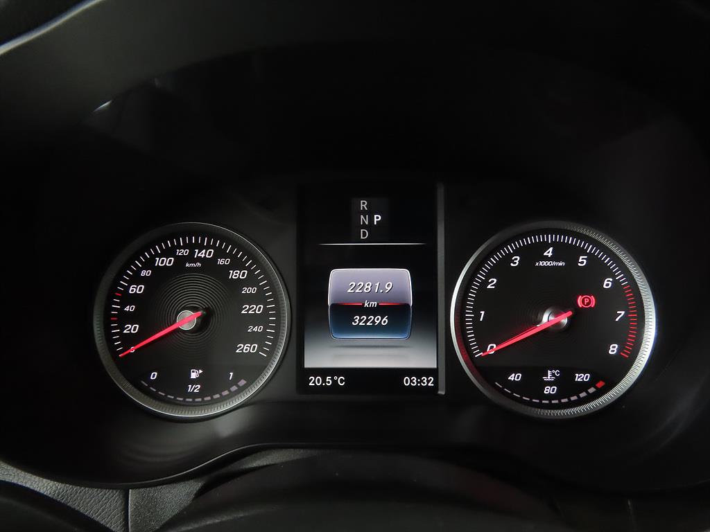 Mercedes Benz GLC Class - Vista 9