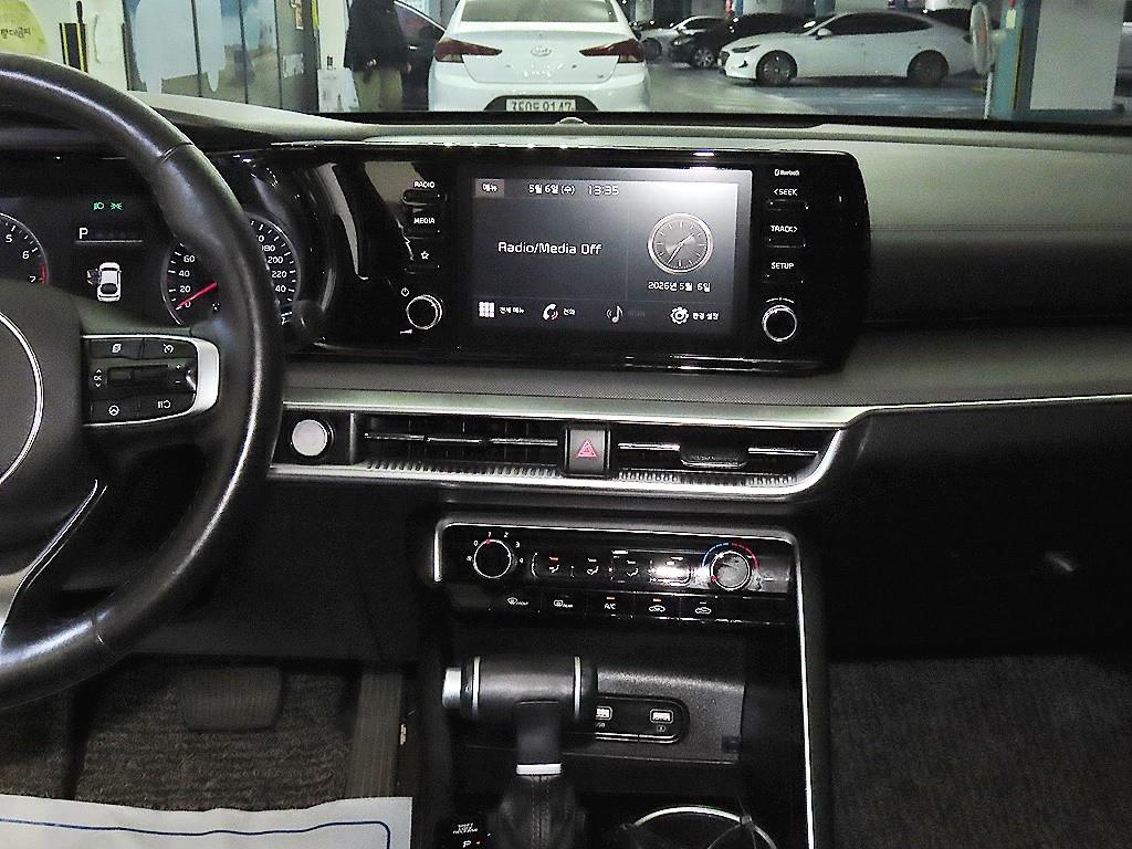 KIA K5 - Vista 11