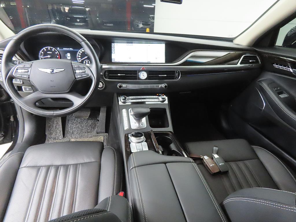 Genesis G90 - Vista 6