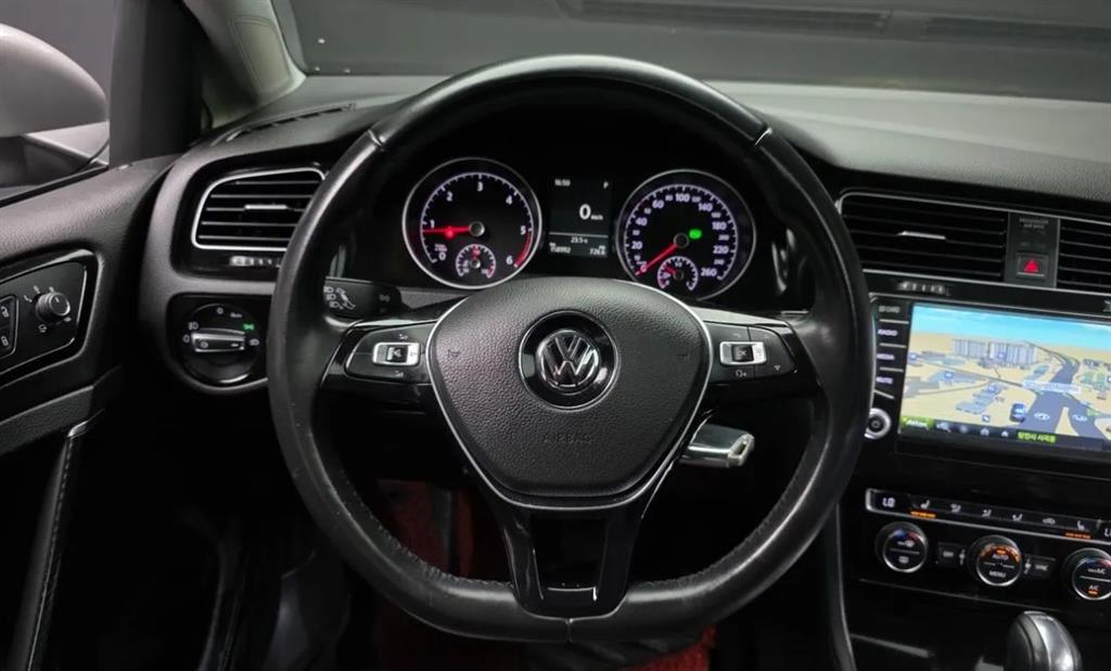Volkswagen Golf 2016 Gris - Importación desde Corea - HF Imports Iquique - Foto 13
