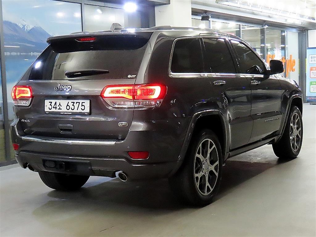 Jeep Cherokee - Vista 4