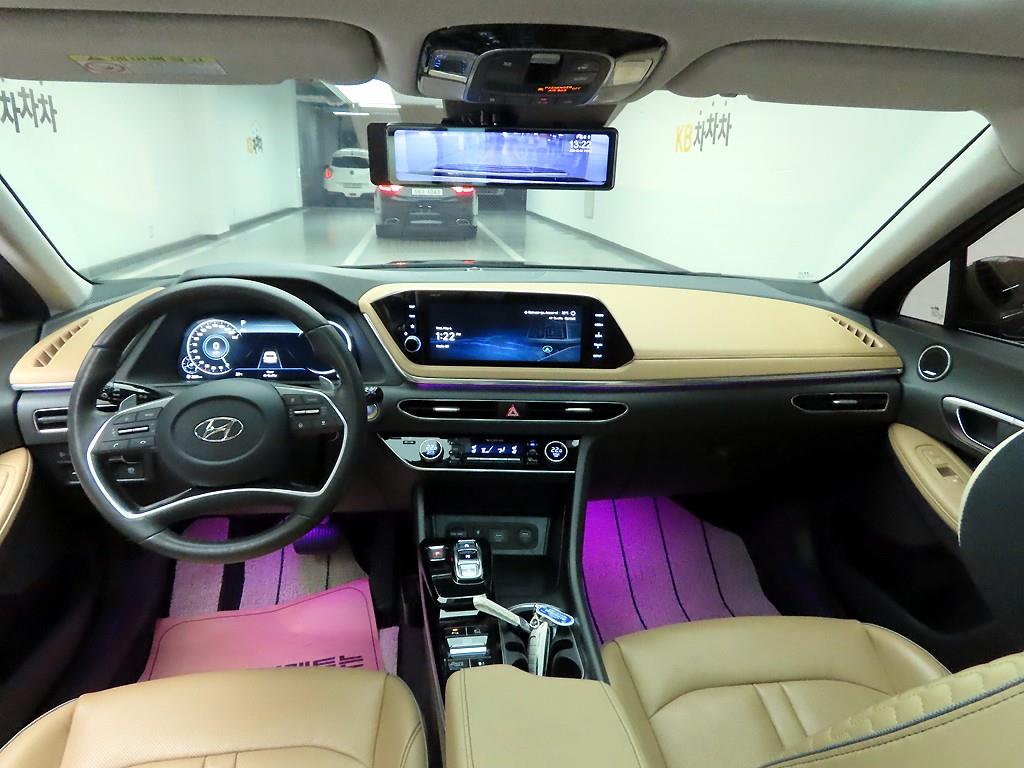 HYUNDAI Sonata - Vista 6