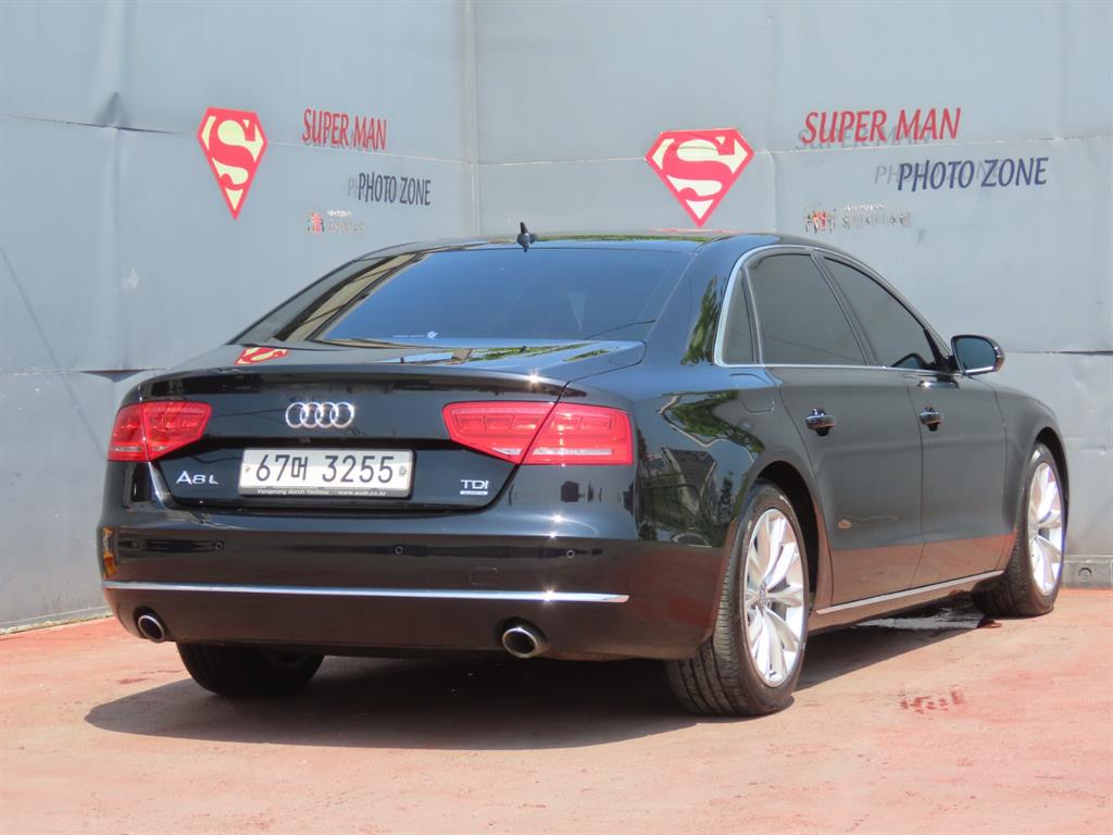 Audi A8 - Vista 5