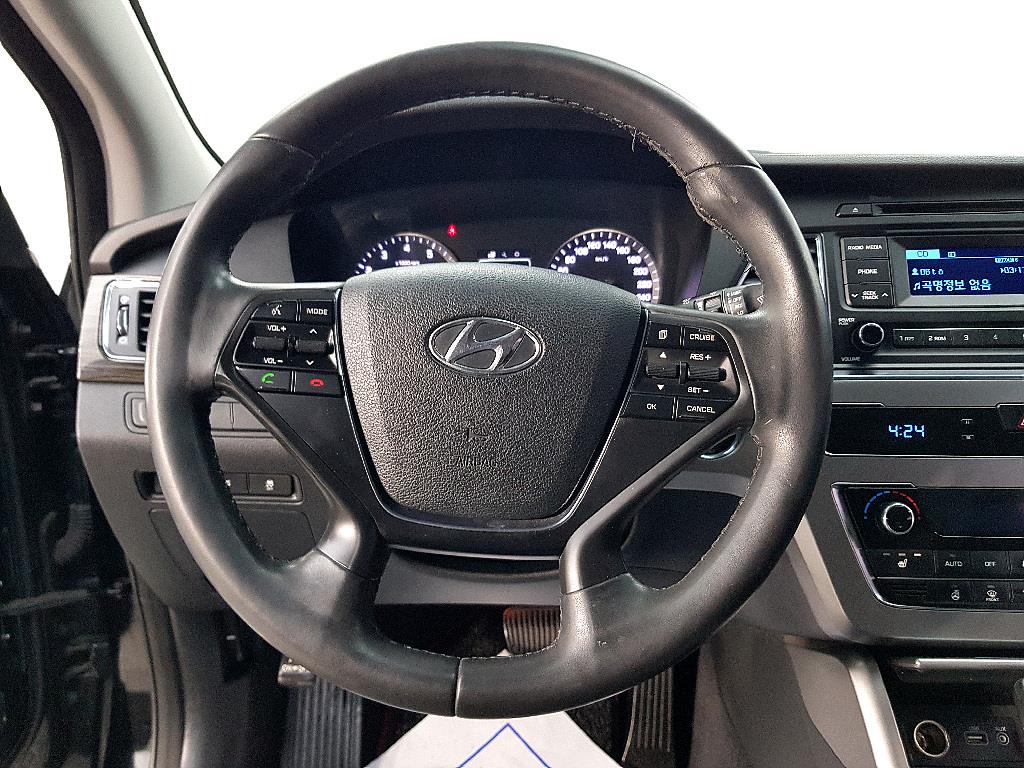HYUNDAI Sonata - Vista 12