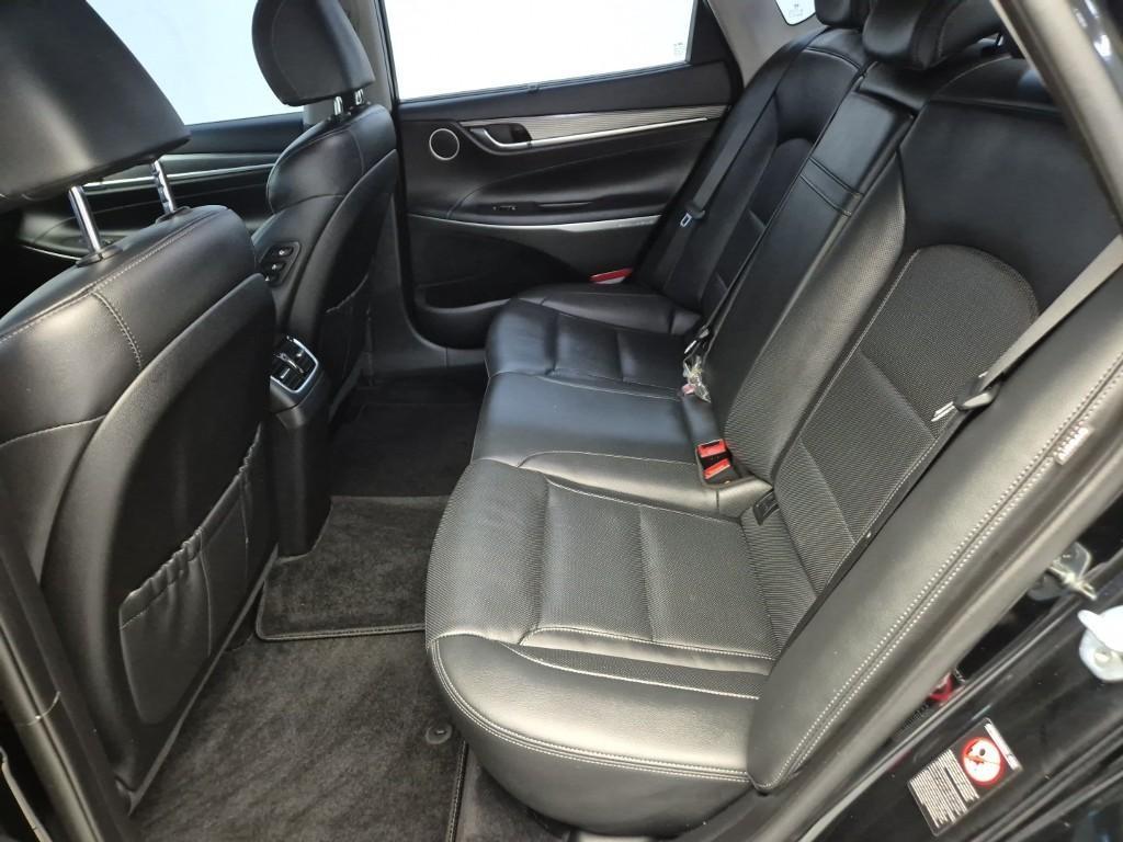 HYUNDAI Grandeur - Vista 12