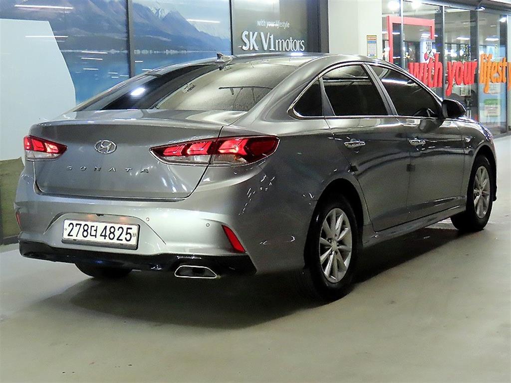HYUNDAI Sonata - Vista 4