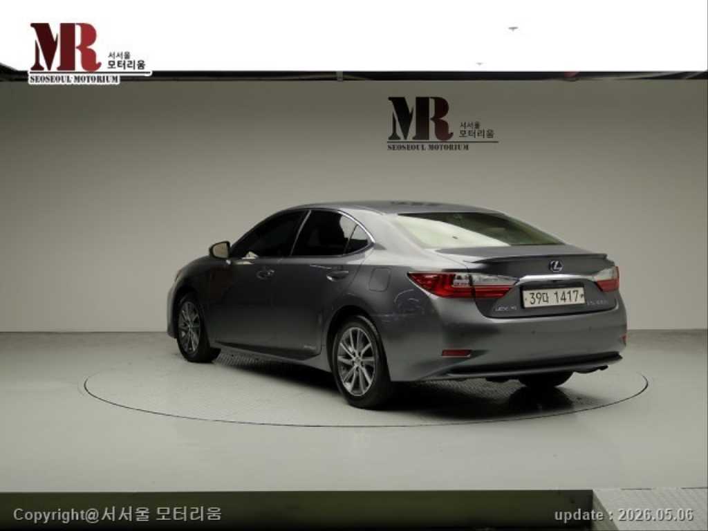 Lexus ES - Vista 4
