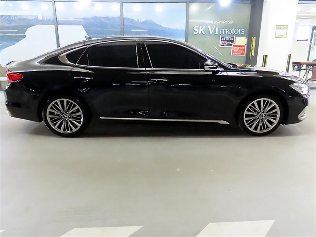 HYUNDAI Grandeur - Vista 3